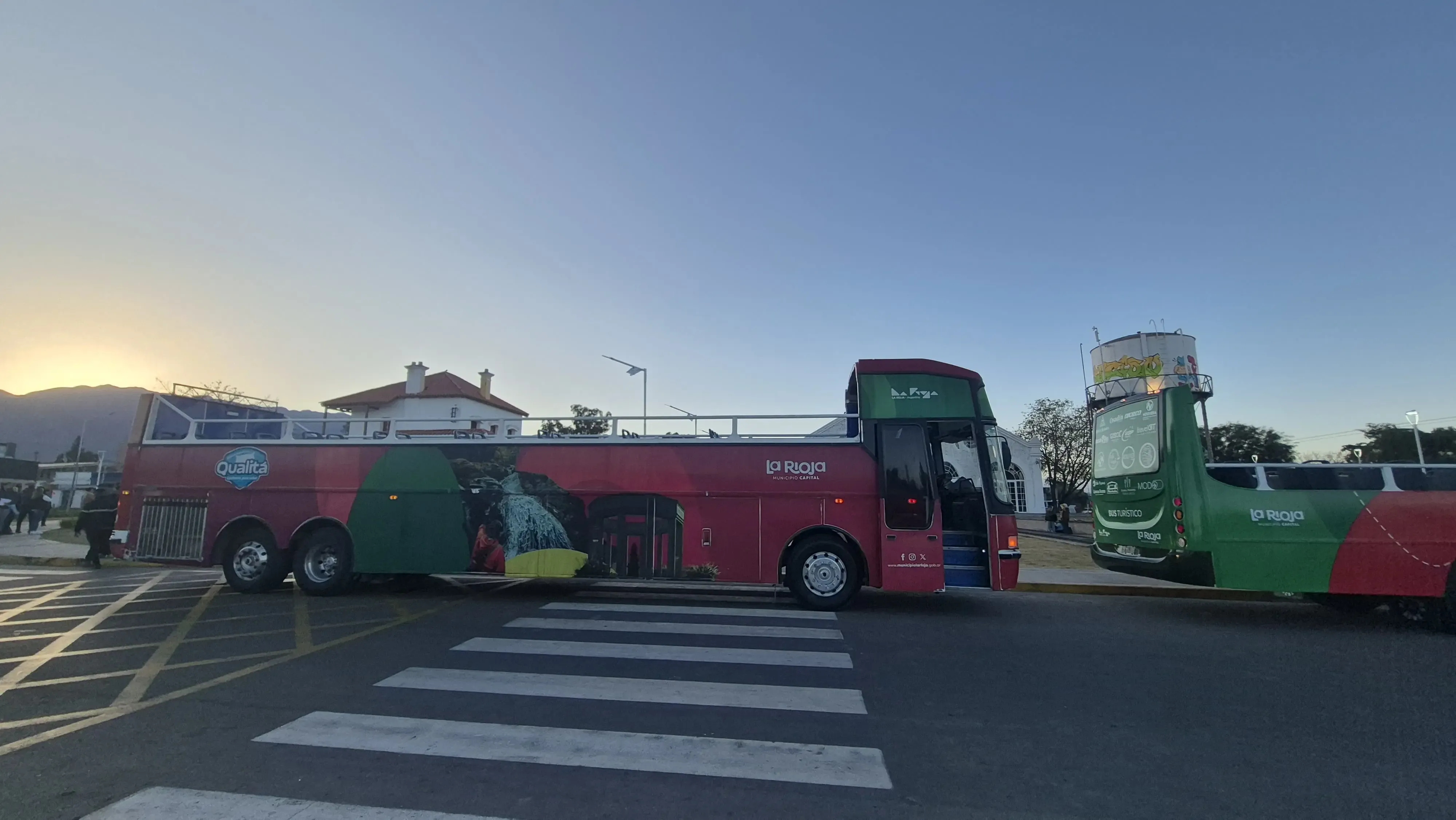 Bus turístico recien inaugurado - Sulpayki Viajes y turismo